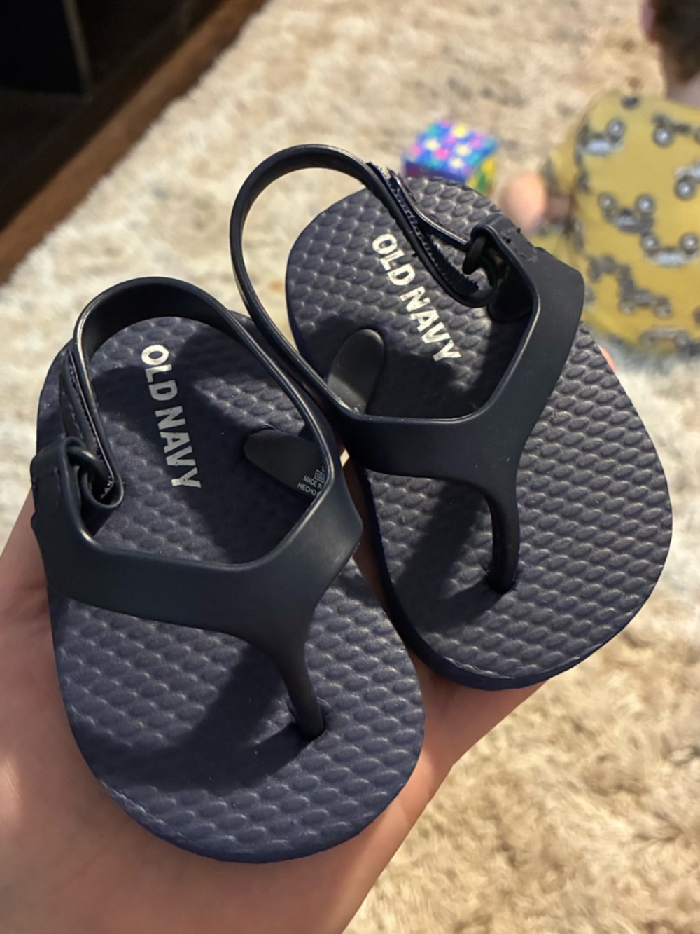 Old Navy Baby Flip-Flops 3-6m